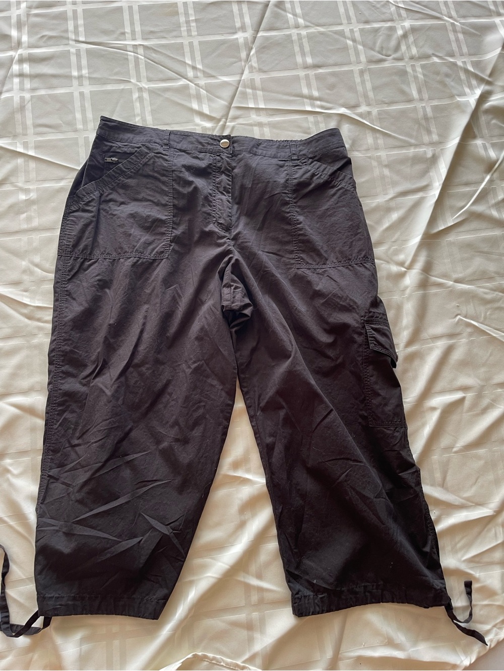 Chico's Women’s brown Cargo Capris with Pockets size XL (3 in Chico’s)